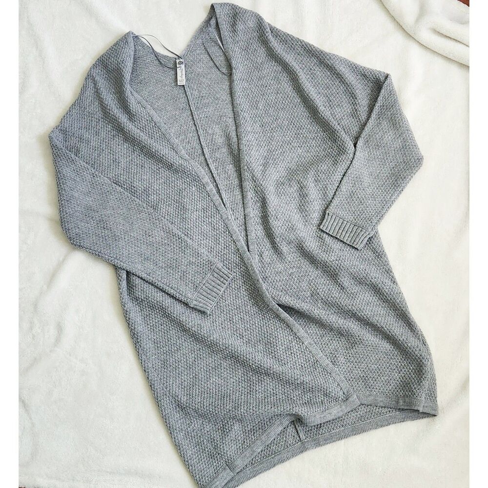 NWOT tight knit gray cardigan